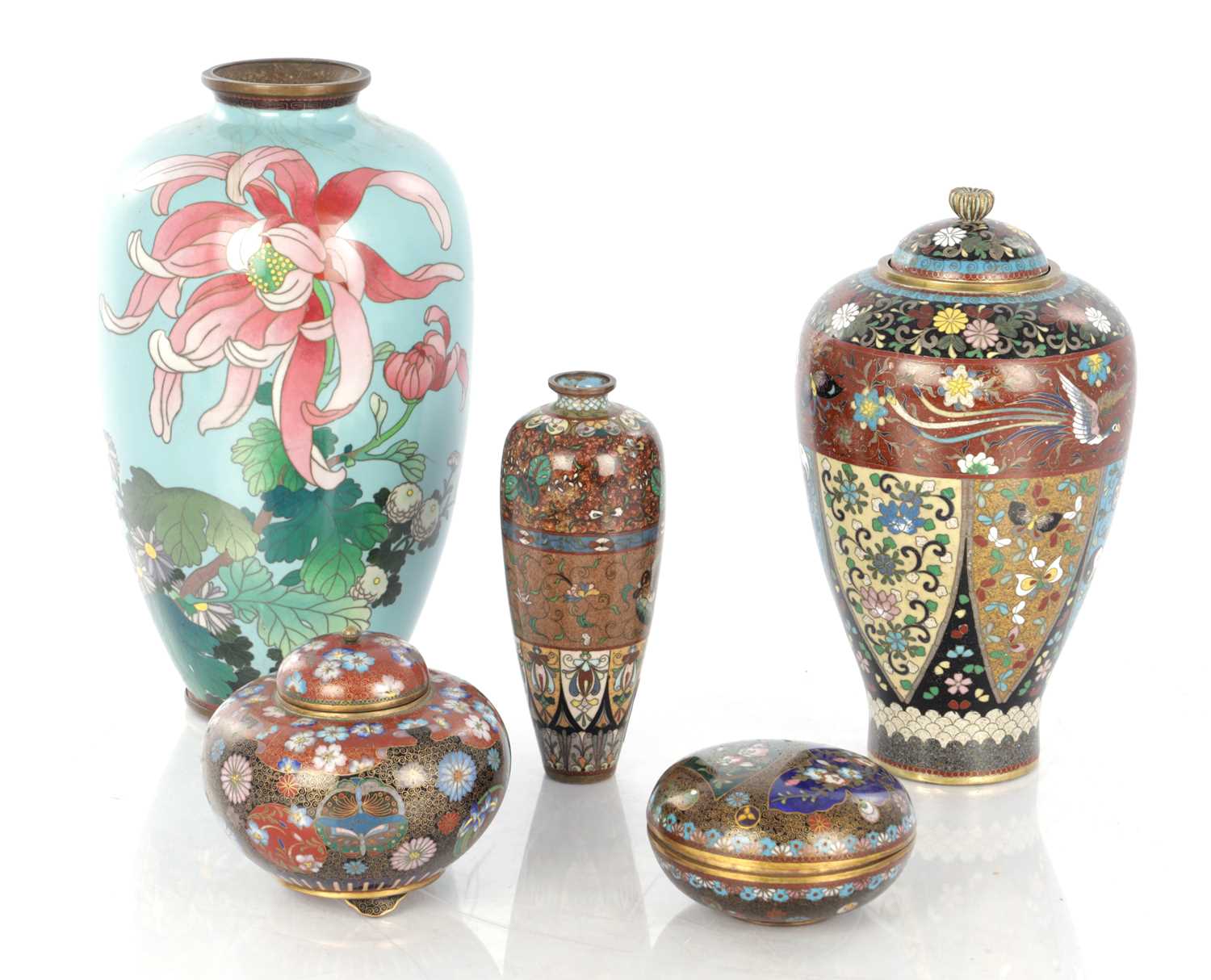 Lot 556 - A COLLECTION OF FIVE JAPANESE MEIJI PERIOD CLOISONNE VASES AND BOXES