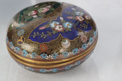 Lot 556 - A COLLECTION OF FIVE JAPANESE MEIJI PERIOD CLOISONNE VASES AND BOXES