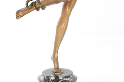 Lot 805 - A GOOD ART DECO GILT BRONZE SCULPTURE "THE SNAKE DANCER" AFTER COLLINET