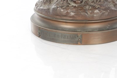 Lot 797 - HIPPOLYTE MOREAU & LECOURTIER. A GOOD 19TH CENTURY FRENCH BRONZE FIGURE GROUP ENTITLED "PIQUEUR AU RELAIS"