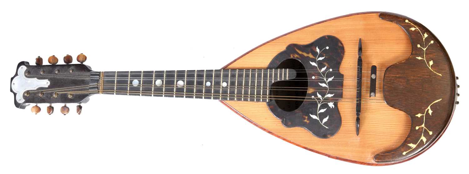 Mandolin Labelled Lot 302 - A LATE 19th CENTURY ITALIAN MANDOLIN