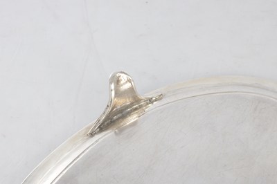 Lot 285 - A GOOD PAIR OF GEORGE III HEPPLEWHITE STYLE OVAL SILVER TRAYS