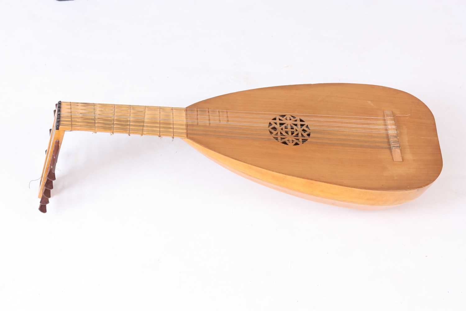 Lot 304 - AN MID 20th CENTURY ENGLISH LUTE with pierced...