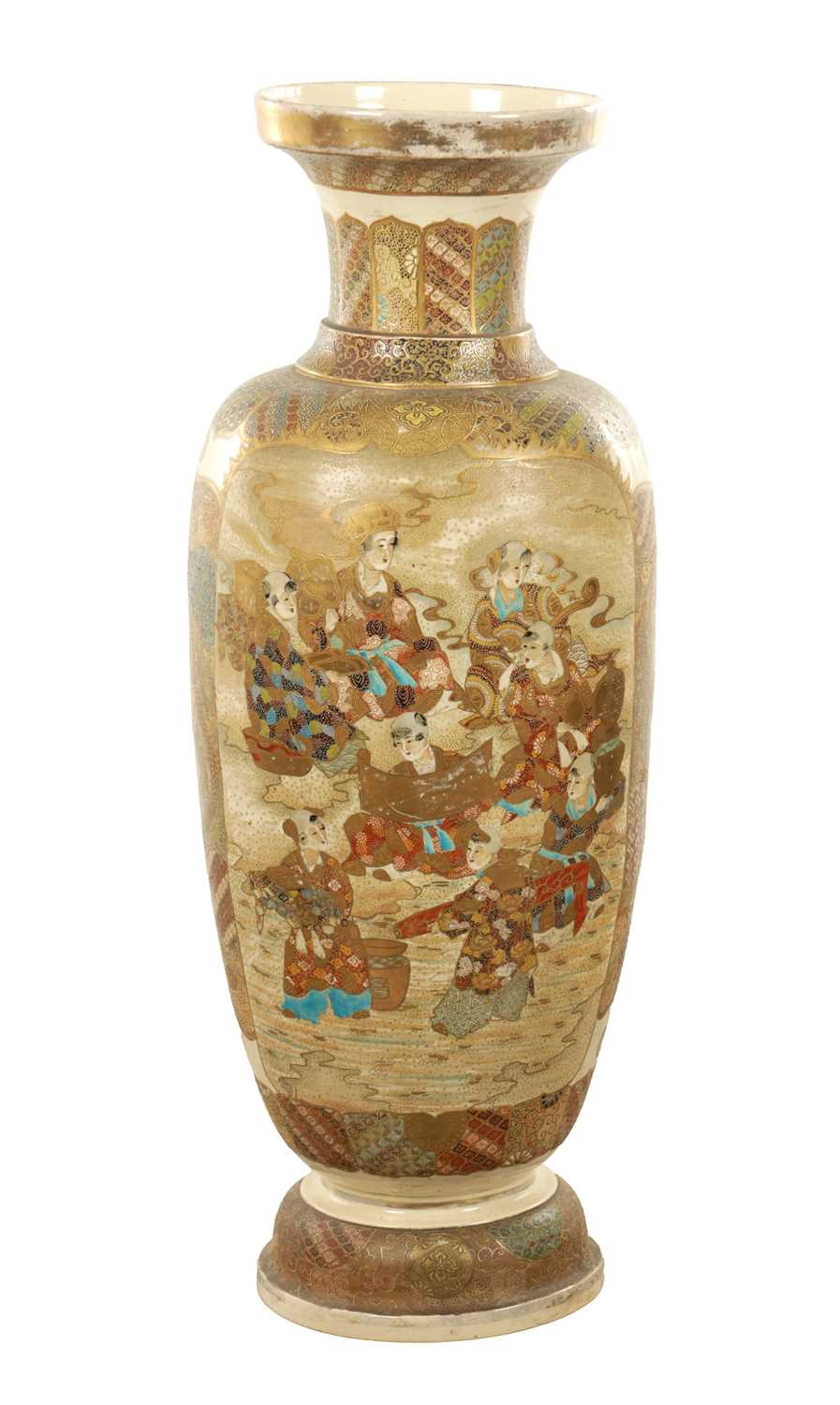 Lot 567 - A LARGE JAPANESE MEIJI PERIOD SATSUMA OVOID HALL VASE