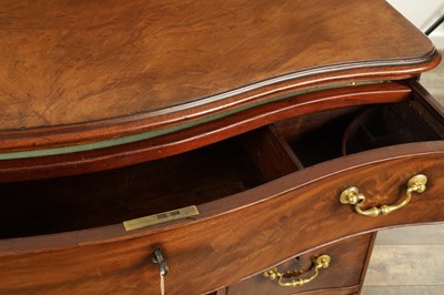 Lot 1719 - A FINE MID 18TH CENTURY MAHOGANY SERPENTINE SHAPED KNEEHOLE DESK IN THE MANNER OF THOMAS CHIPPENDALE