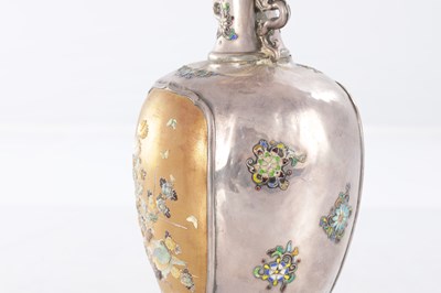 Lot 420 - A JAPANESE MEIJI PERIOD SHIBIYAMA AND SILVER VASE