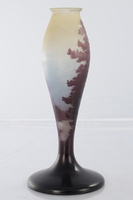 Lot 1 - AN EMILE GALLE ART NOVEAU CAMEO GLASS VASE OF LARGE SIZE