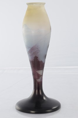 Lot 1 - AN EMILE GALLE ART NOVEAU CAMEO GLASS VASE OF LARGE SIZE