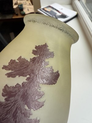Lot 1 - AN EMILE GALLE ART NOVEAU CAMEO GLASS VASE OF LARGE SIZE