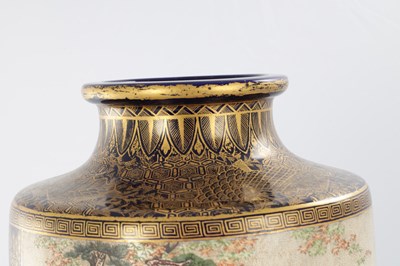 Lot 351 - A LARGE JAPANESE MEIJI PERIOD SATSUMA VASE