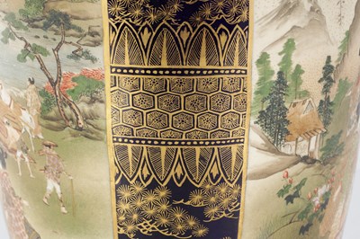 Lot 351 - A LARGE JAPANESE MEIJI PERIOD SATSUMA VASE