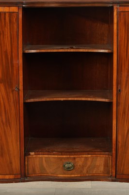 Lot 1629 - AN UNUSUAL GEORGE III CROSS-BANDED FLAMED MAHOGANY SERPENTINE FRONTED SIDE CABINET