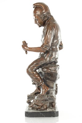 Lot 837 - VINCENZO CINQUE (1852-1929). BRONZE FIGURAL SCULPTURE OF A FISHERMAN