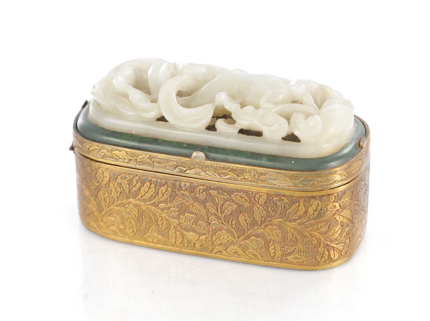 Lot 378 - A CHINESE GILT BRONZE AND CARVED JADE SNUFF BOX