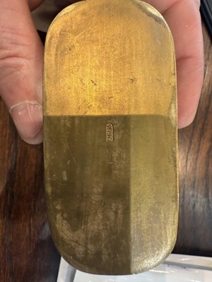 Lot 378 - A CHINESE GILT BRONZE AND CARVED JADE SNUFF BOX
