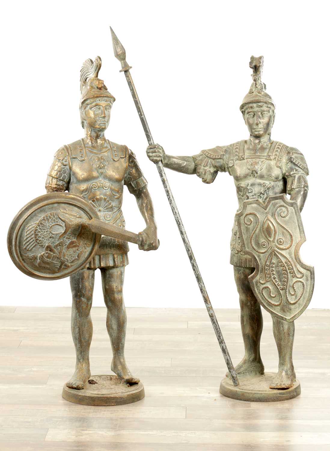 Lot 925 - A LARGE PAIR OF 20TH CENTURY BRONZE STATUES OF ROMAN SOLDIERS