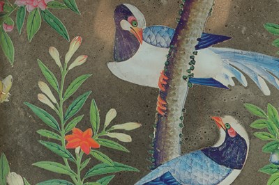 Lot 418 - A PAIR OF 19TH CENTURY CHINESE REVERSE-PAINTED MIRRORED PICTURES