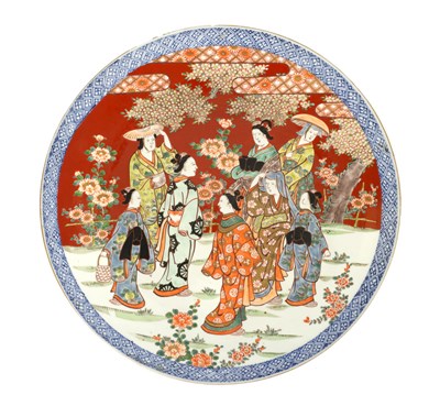 Lot 488 - A JAPANESE MEIJI PERIOD PORCELAIN CHARGER