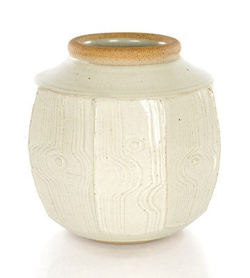 Lot 49 - A DAVID LLOYD-JONES (1928 - 1994). STONEWARE GLAZED ART POTTERY FACETED VASE