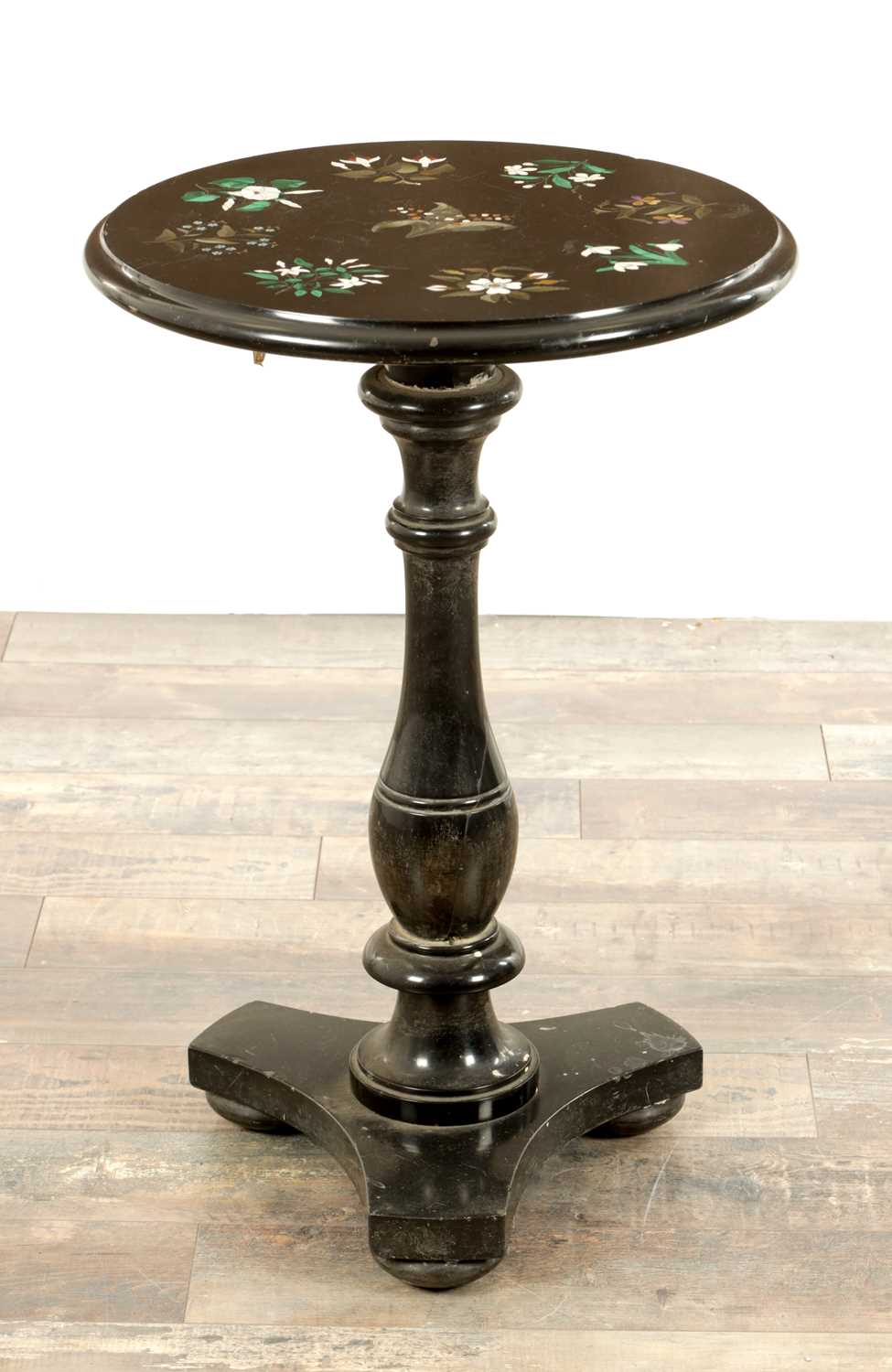 Lot 1708 - A 19TH CENTURY DERBYSHIRE PIETRA DURA OCCASIONAL TABLE
