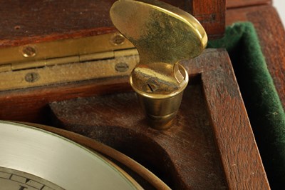 Lot 1475 - S. SMITH & SON. TRAFALGAR SQUARE, LONDON. AN EARLY 20TH CENTURY EIGHT DAY MARINE CHRONOMETER