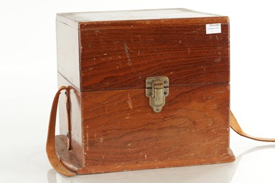 Lot 1475 - S. SMITH & SON. TRAFALGAR SQUARE, LONDON. AN EARLY 20TH CENTURY EIGHT DAY MARINE CHRONOMETER