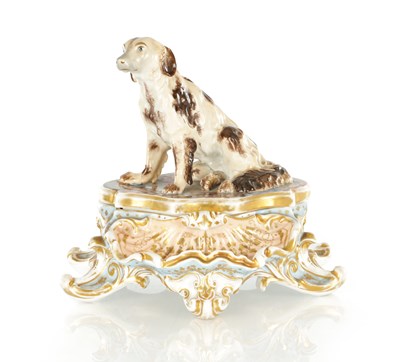 Lot 84 - A 19TH CENTURY FRENCH PORCELAIN INKWELL