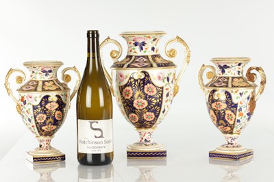 Lot 90 - A 19TH CENTURY DERBY PORCELAIN THREE VASE GARNITURE