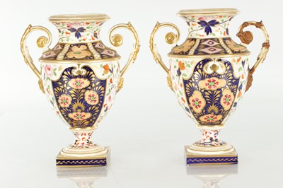 Lot 90 - A 19TH CENTURY DERBY PORCELAIN THREE VASE GARNITURE