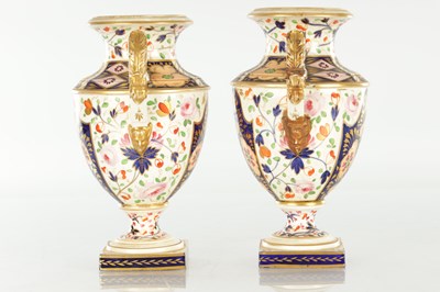 Lot 90 - A 19TH CENTURY DERBY PORCELAIN THREE VASE GARNITURE
