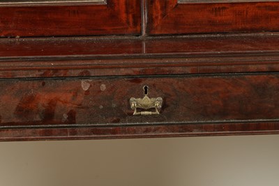 Lot 1623 - A LARGE EARLY 19TH CENTURY FLAMED MAHOGANY BREAKFRONT BOOKCASE IN THE MANNER OF GILLOWS