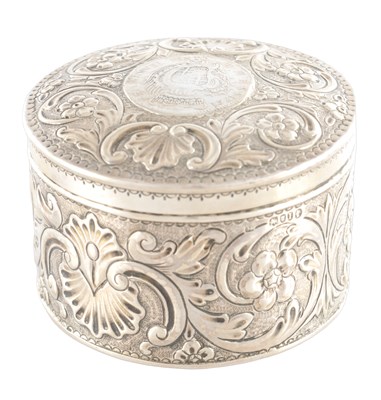 Lot 225 - A 19TH CENTURY SILVER EMBOSSED TEA CADDY