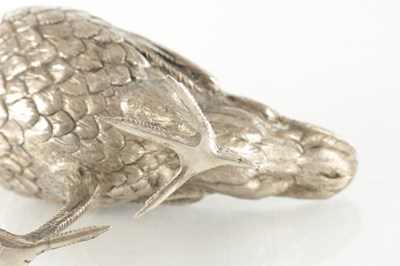 Lot 232 - AN EARLY 20TH CENTURY CAST SILVER SCULPTURE OF A PHEASANT