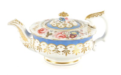 Lot 47 - A 19TH CENTURY ENGLISH RIDGWAY TYPE PORCELAIN TEAPOT