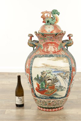 Lot 612 - A LARGE JAPANESE MEIJI PERIOD HALL VASE