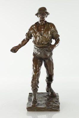 Lot 875 - FERDINAND FRICK (GERMAN, 1878-1939) AN EARLY 20TH CENTURY PATINATED BRONZE FIGURAL SCULPTURE