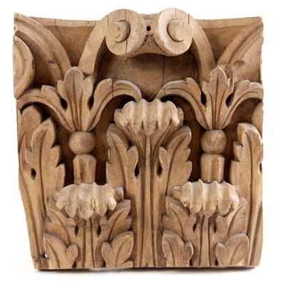 Lot 350 - AN 18/19TH CENTURY CARVED LIMEWOOD CORINTHIAN...