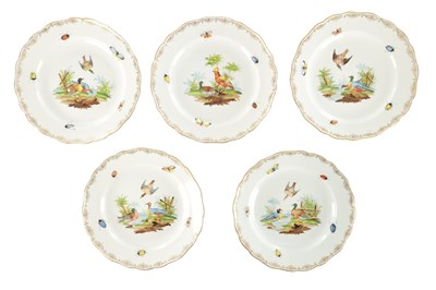 Lot 43 - A SET OF SIX 19TH MEISSEN CABINET PLATES