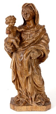 Lot 357 - A GOOD 17TH CENTURY CARVED ELM FIGURE OF...