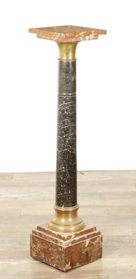 Lot 829 - AN EARLY 20TH CENTURY MARBLE COLUMN