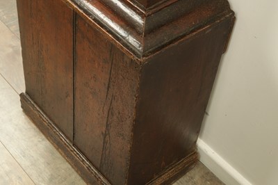 Lot 1455 - STONEHOUSE, WHITBY. AN EARLY 18TH CENTURY SCUMBLED PINE SINGLE HANDED 30HR LONGCASE CLOCK