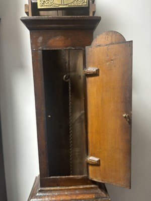 Lot 1455 - STONEHOUSE, WHITBY. AN EARLY 18TH CENTURY SCUMBLED PINE SINGLE HANDED 30HR LONGCASE CLOCK