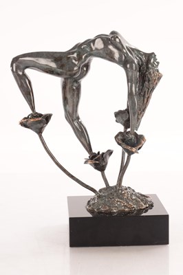 Lot 796 - A LORENZO QUINN 'ROSE' BONDED BRONZE SCULPTURE