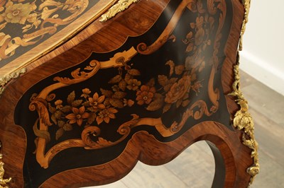 Lot 1632 - A FINE 19TH CENTURY ENGLISH MARQUETRY, KINGWOOD AND ORMOLU MOUNTED BUREAU ATTRIBUTED TO THE WORKSHOP OF EDWARD HOLMES BALDOCK