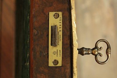 Lot 1632 - A FINE 19TH CENTURY ENGLISH MARQUETRY, KINGWOOD AND ORMOLU MOUNTED BUREAU ATTRIBUTED TO THE WORKSHOP OF EDWARD HOLMES BALDOCK