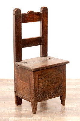 Lot 1655 - A 17TH CENTURY OAK BOX STOOL