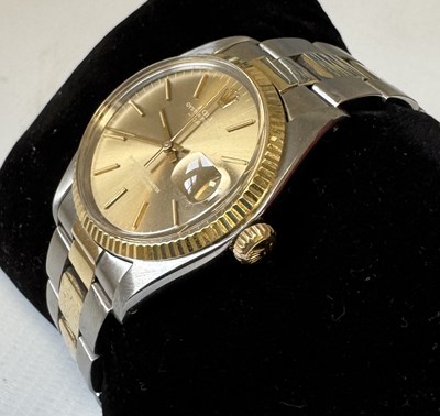 Lot 1297 - A GENTLEMAN’S STEEL AND GOLD ROLEX OYSTER PERPETUAL DATE WRIST WATCH