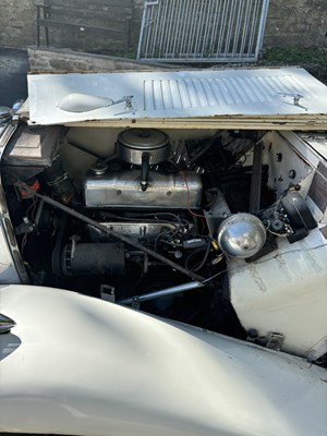 Lot 725 - A 1950 MG TD