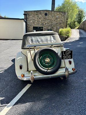 Lot 725 - A 1950 MG TD