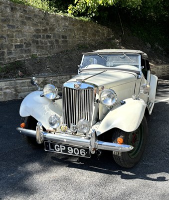 Lot 725 - A 1950 MG TD